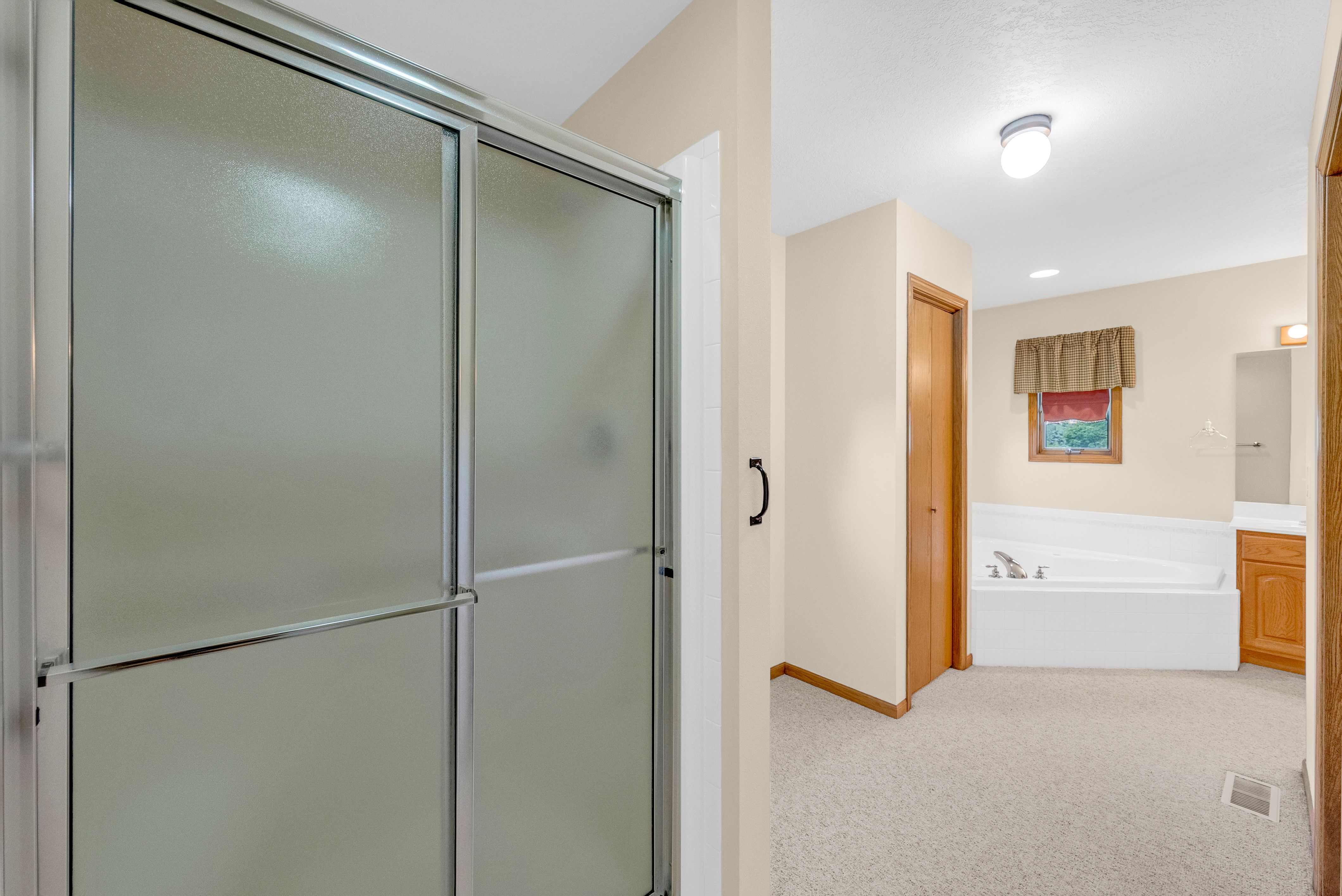 Listing Photo: 15329 Kennedy St, Indianola, IA 50125-18